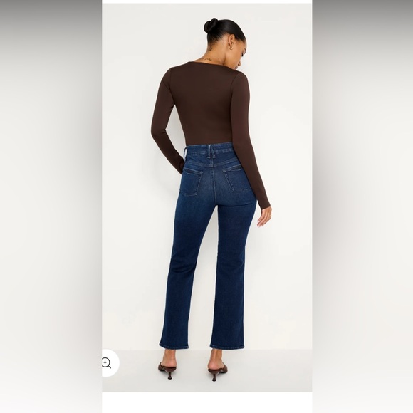 Good American Always Fits Good Curve Straight Jeans in Dark Blue - Picture 4 of 8